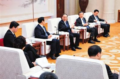 王岐山谈山西发生塌方式腐败案