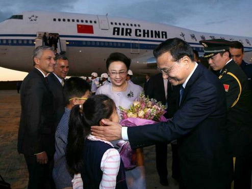 李克强抵达巴西进行访问