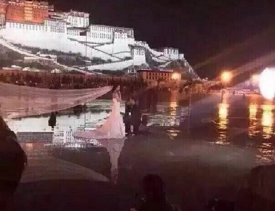 爆料李晨在西藏向范冰冰求婚成功